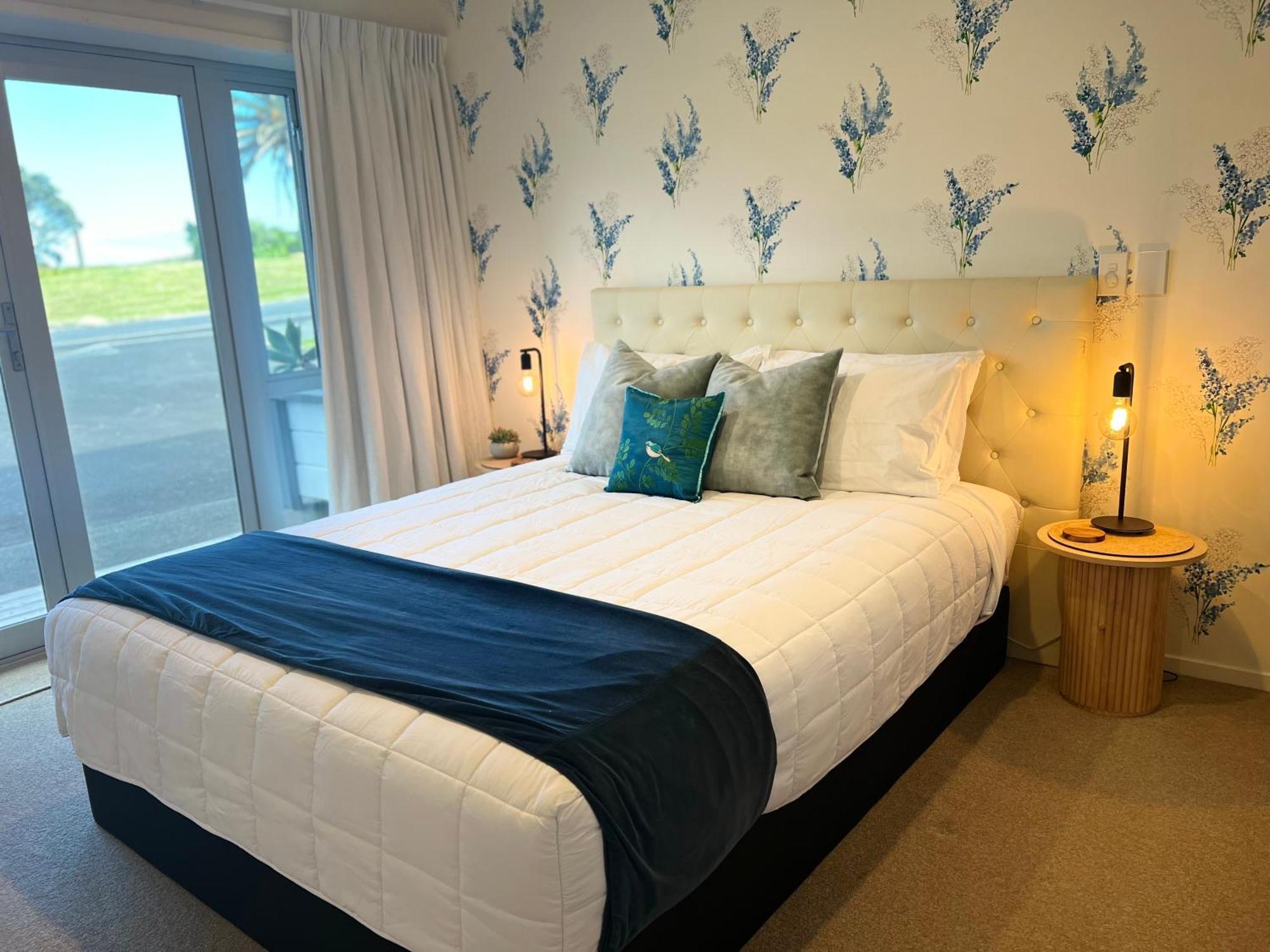 Longitude Apartments רגלאן מראה חיצוני תמונה